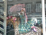 Gebeamte Kleiderpuppe